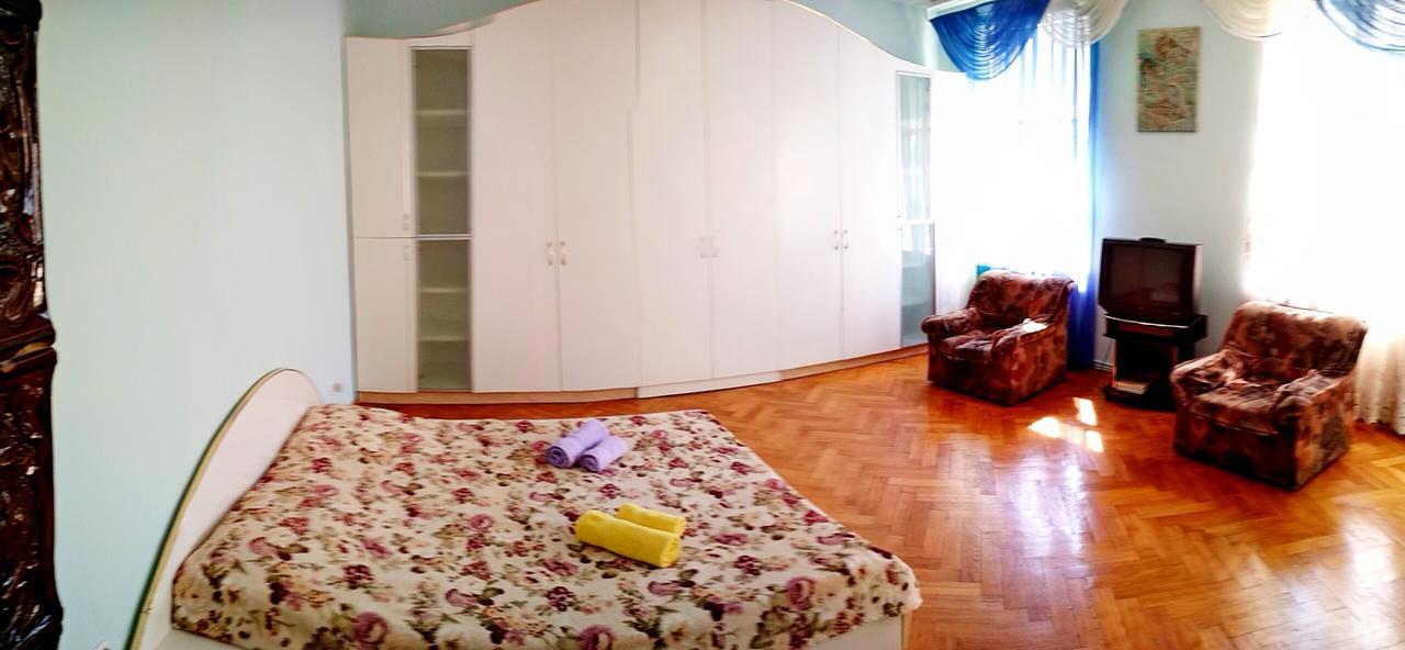Apartments On Valova 25 Lviv Dış mekan fotoğraf