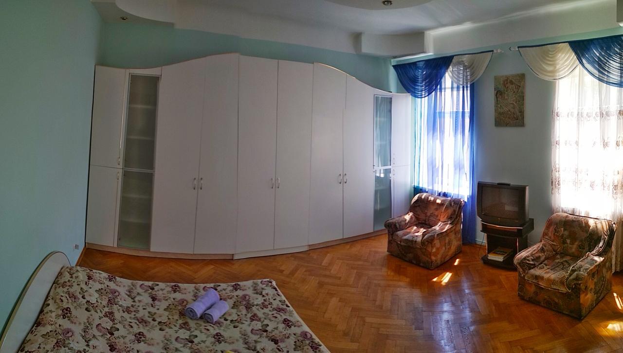 Apartments On Valova 25 Lviv Dış mekan fotoğraf